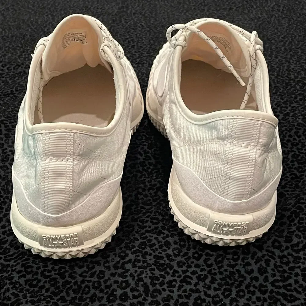 Converse Men’s Low Top Sneakers in Off-White - Picture 4 of 7